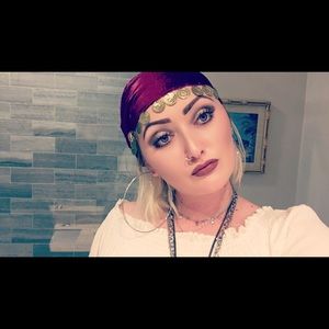 Meet your Posher, Suzanne